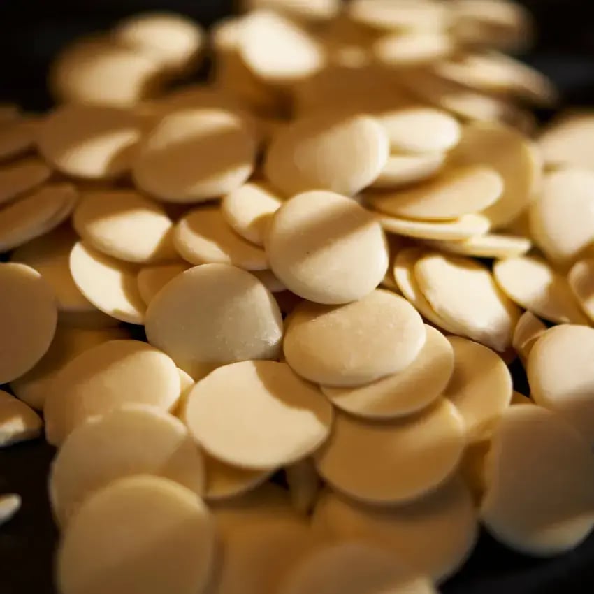 White-oat-chocolate-couverture